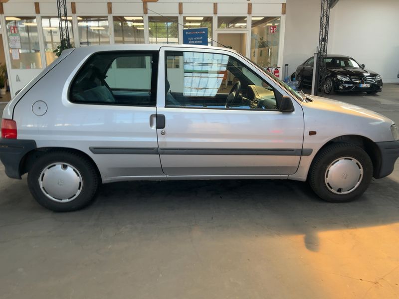 Peugeot 106 1.0 Sketch — zdjęcie 7