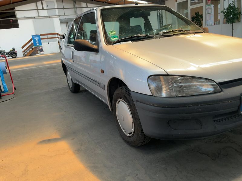 Peugeot 106 1.0 Sketch — zdjęcie 8