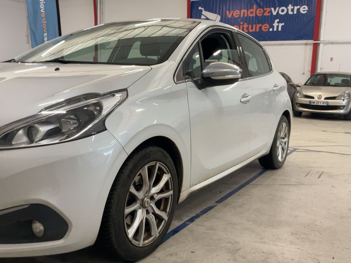 Peugeot 208 1.2 e-VTi Allure