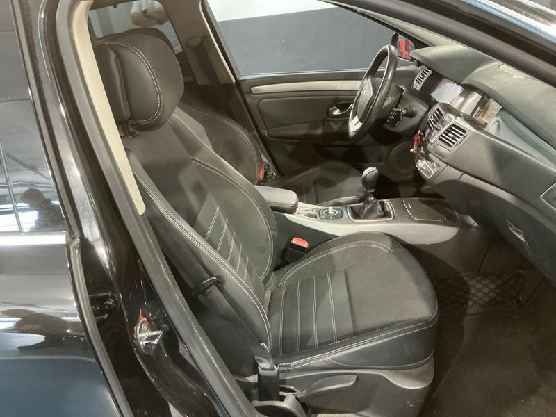 Renault Laguna 1.5 dCi Dynamique TomTom 2011 – снимка 3