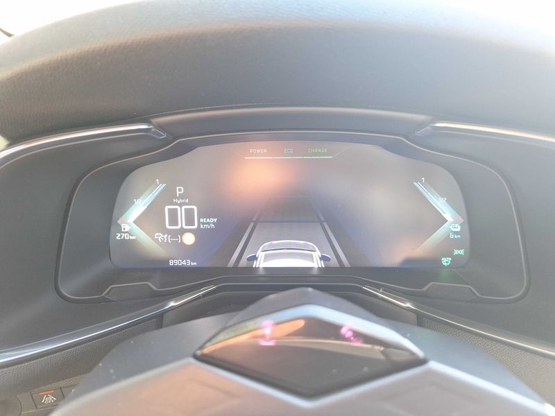 DS Automobiles DS7 Crossback 1.6 E-Tense Hybrid Grand Chic 4x4 — zdjęcie 12