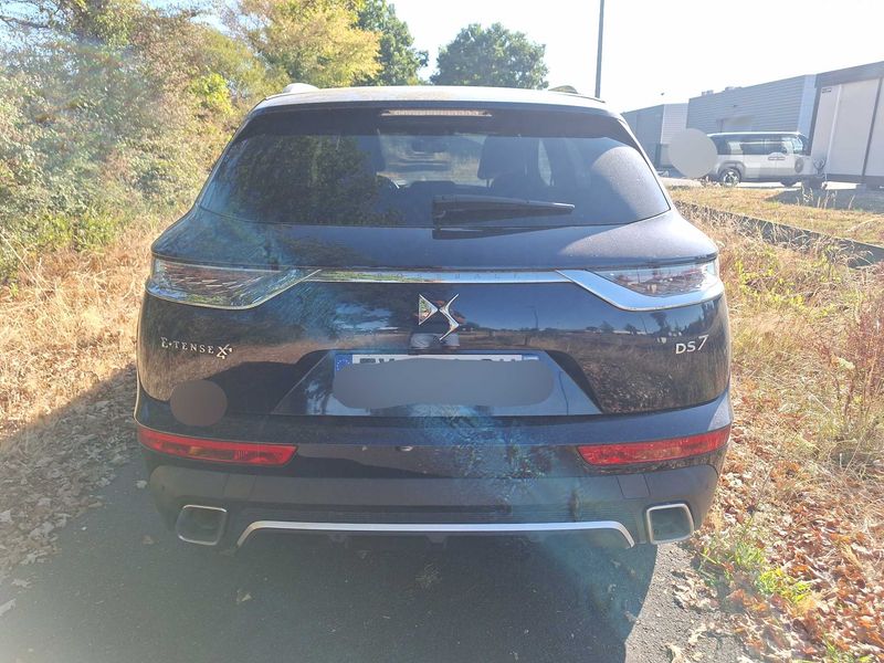 DS Automobiles DS7 Crossback 1.6 E-Tense Hybrid Grand Chic 4x4 — zdjęcie 4