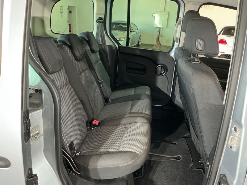 Mercedes-Benz Citan 111 CDI lang Tourer Edition 2020 – снимка 25