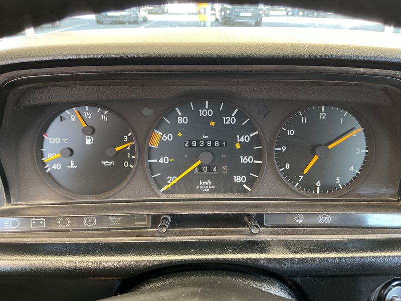 Mercedes-Benz 190/190 E D 190 — zdjęcie 4