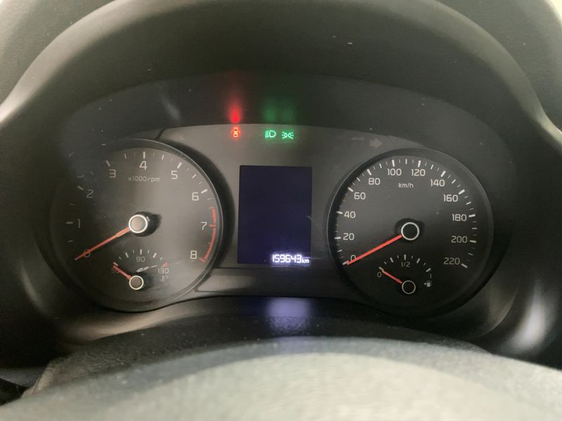 Kia Stonic 1.4 Spirit — zdjęcie 13
