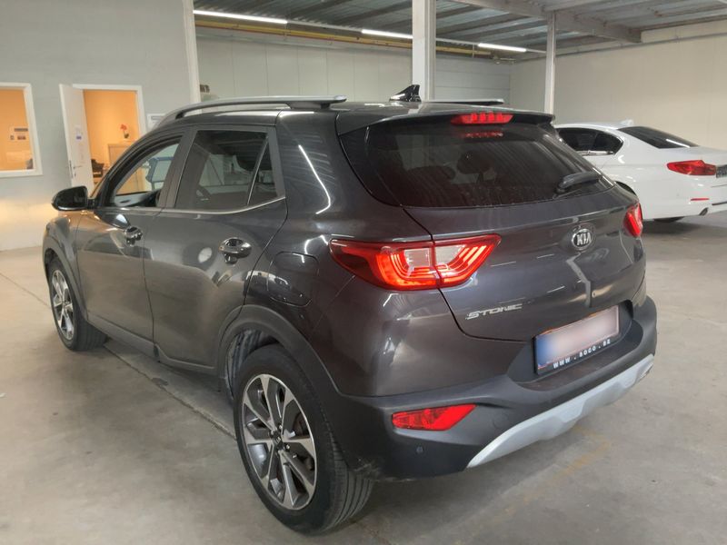 Kia Stonic 1.4 Spirit — zdjęcie 3