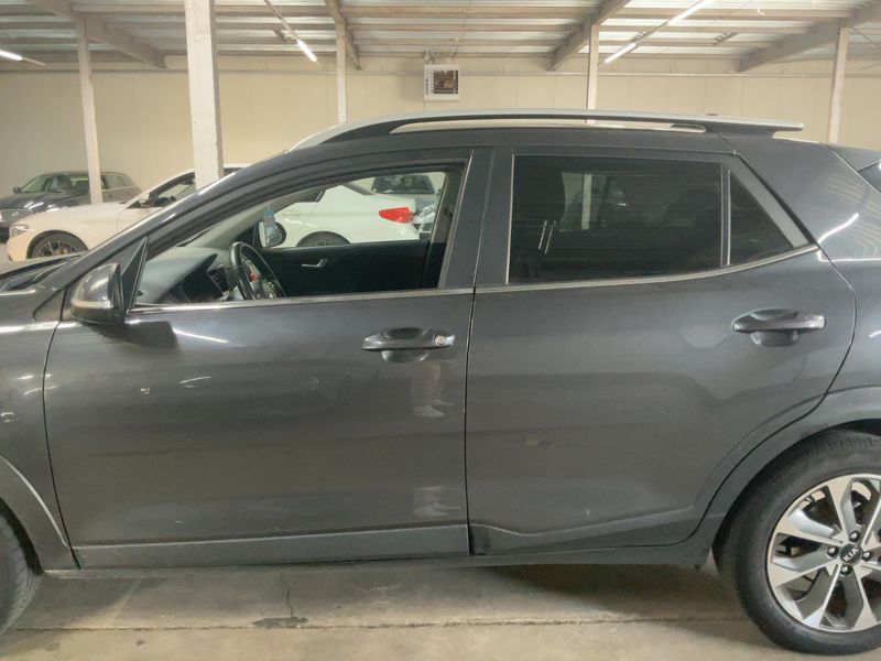 Kia Stonic 1.4 Spirit — zdjęcie 4