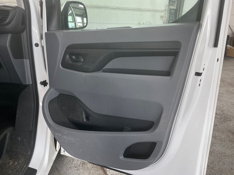 Peugeot Expert 2.0 Blue-HDi Premium L2 2019 – снимка 34