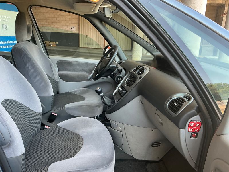 Citroen Xsara Picasso 1.6 HDi LX Plus — zdjęcie 3