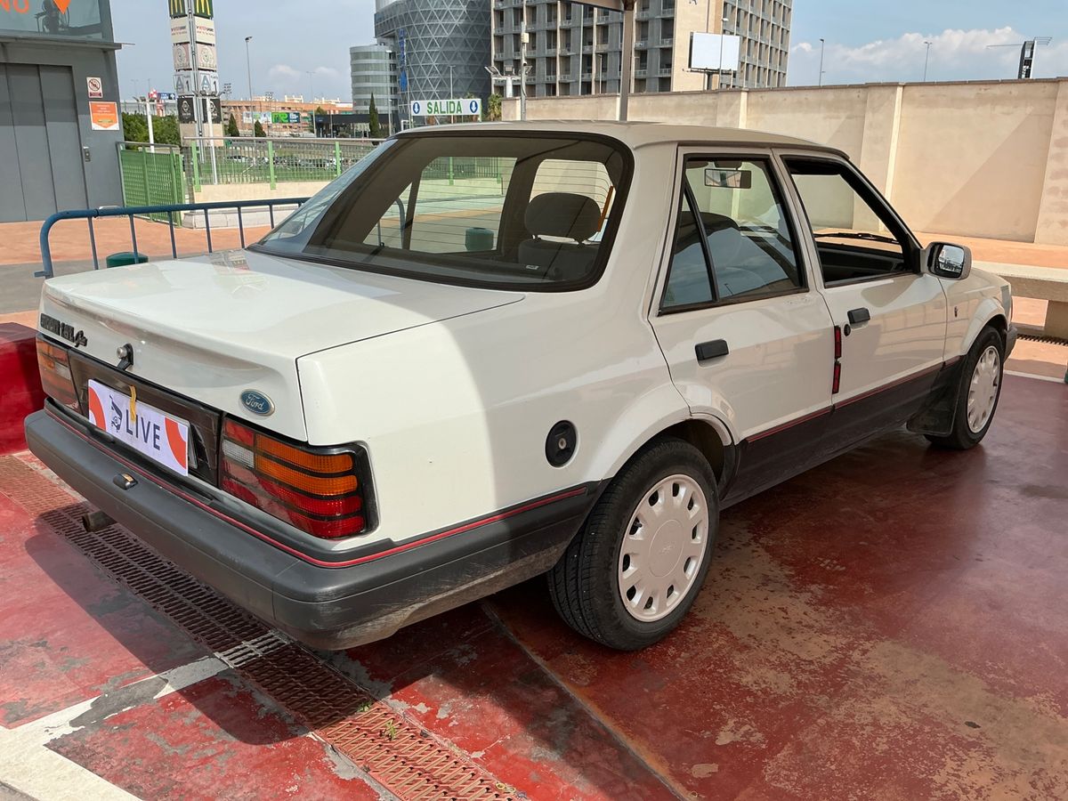 Ford Orion 1.6 Ghia