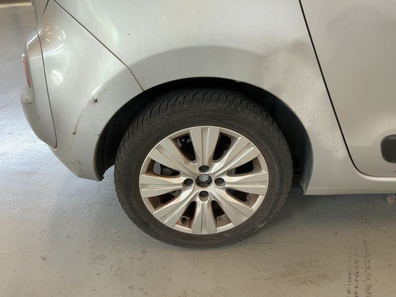 Citroen C3 Picasso 1.6 HDi Exclusive 2014 – снимка 9