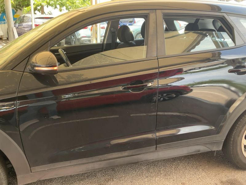 Hyundai Tucson 1.6 Link BlueDrive 2WD — zdjęcie 4