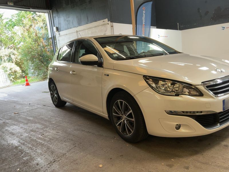 Peugeot 308 1.2 e-THP Style 2015 – снимка 12