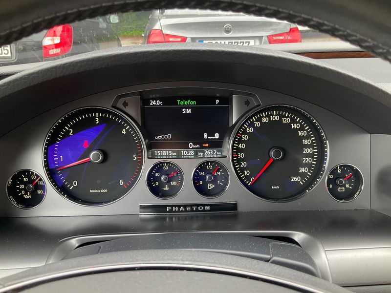 Volkswagen Phaeton 3.0 V6 TDI 4Motion — zdjęcie 13