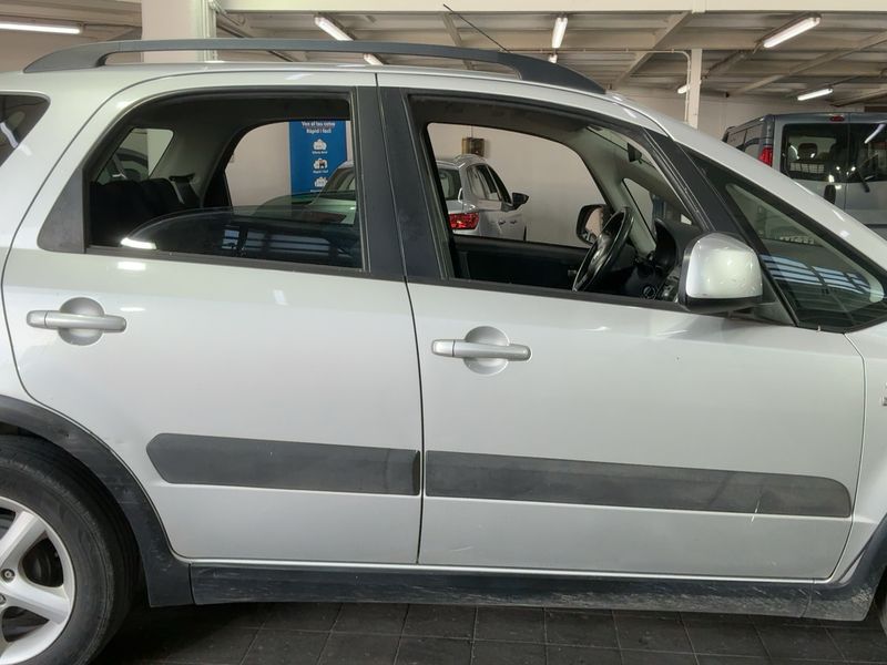 Suzuki SX4 1.9 DDiS Club — zdjęcie 7
