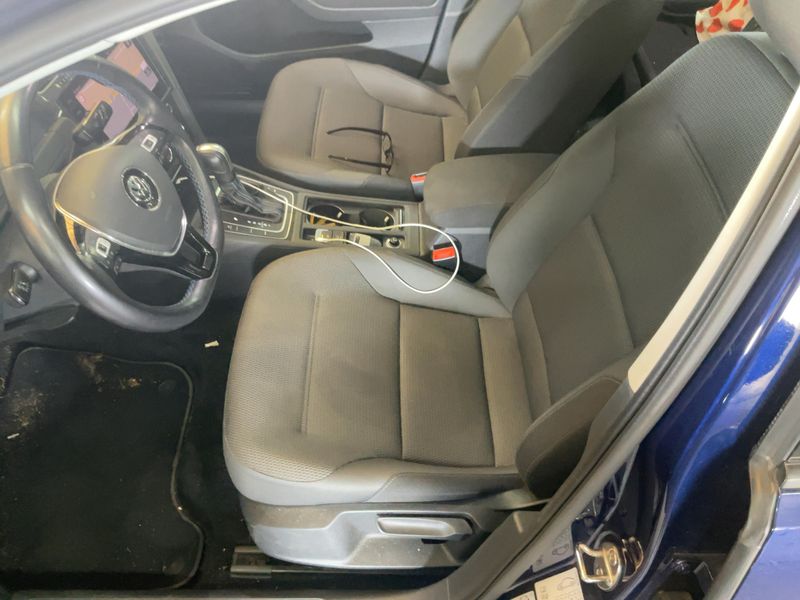 Volkswagen e-Golf VII electric drive 100 kW — zdjęcie 11