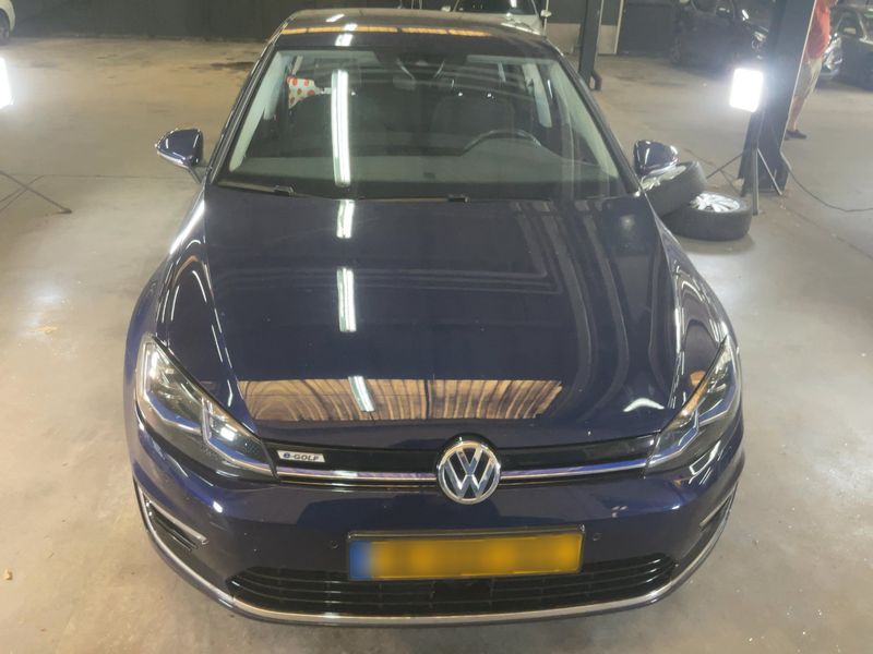 Volkswagen e-Golf VII electric drive 100 kW — zdjęcie 9