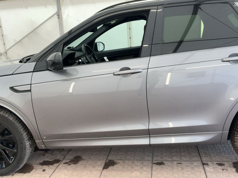 Land Rover Discovery Sport P300e Hybrid SE AWD — zdjęcie 4