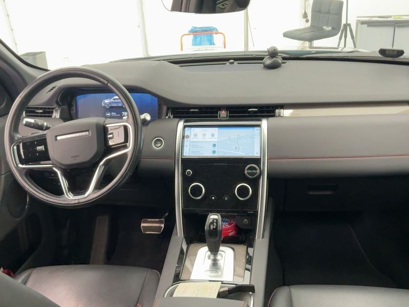 Land Rover Discovery Sport P300e Hybrid SE AWD — zdjęcie 12