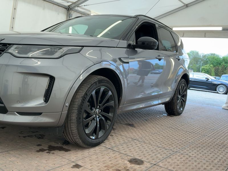 Land Rover Discovery Sport P300e Hybrid SE AWD — zdjęcie 2
