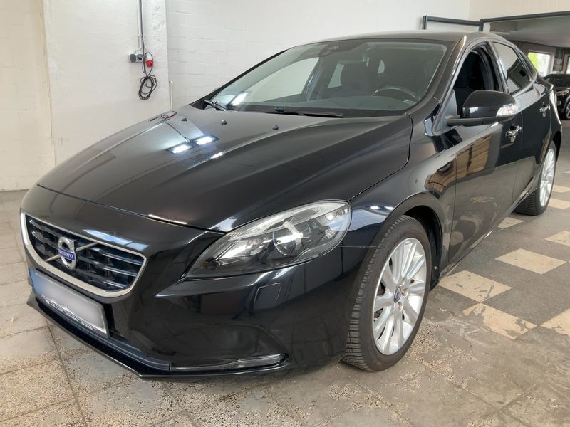 Volvo V40 1.6 D2 You! 2014 – снимка 1