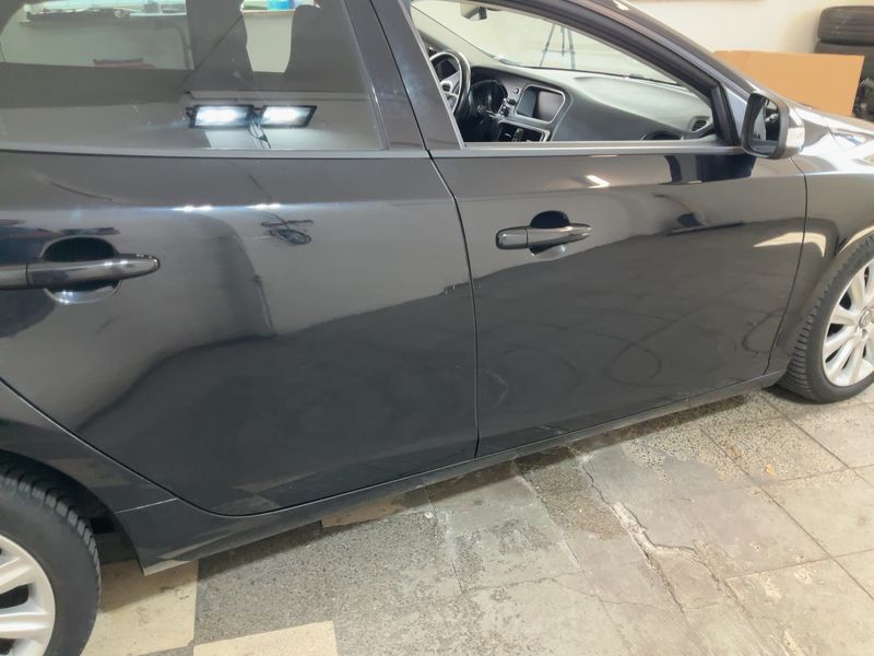 Volvo V40 1.6 D2 You! 2014 – снимка 10