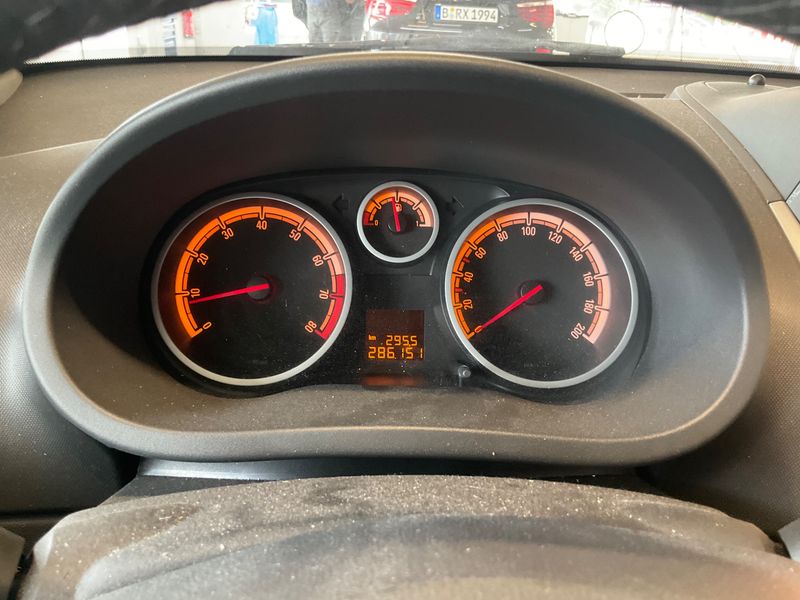 Opel Corsa 1.2 LPG Active — zdjęcie 4