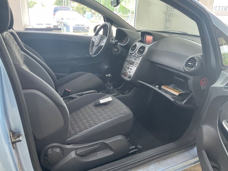 Opel Corsa 1.2 LPG Active — zdjęcie 3