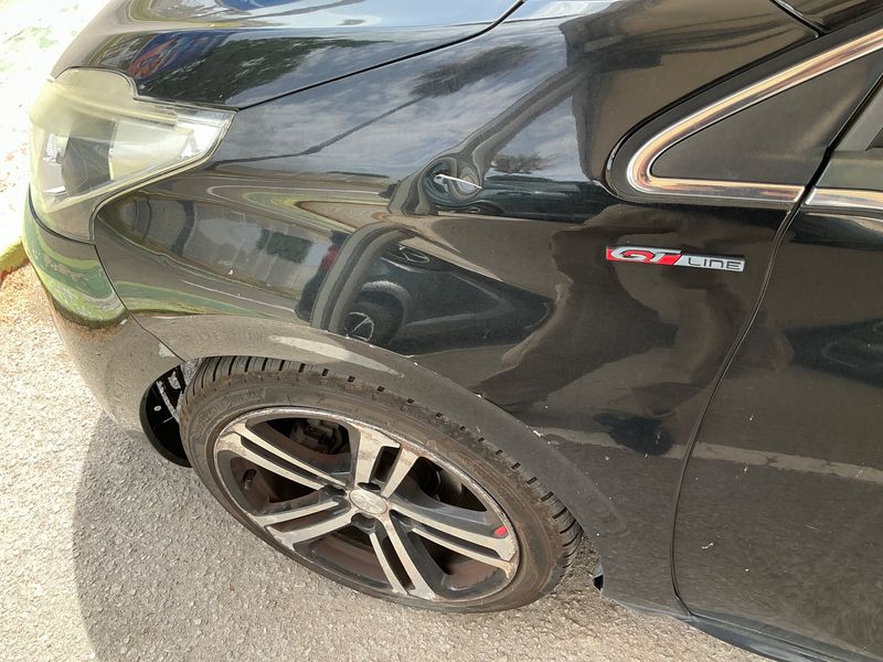 Peugeot 208 1.6 Blue-HDi GT Line 2016 – снимка 30
