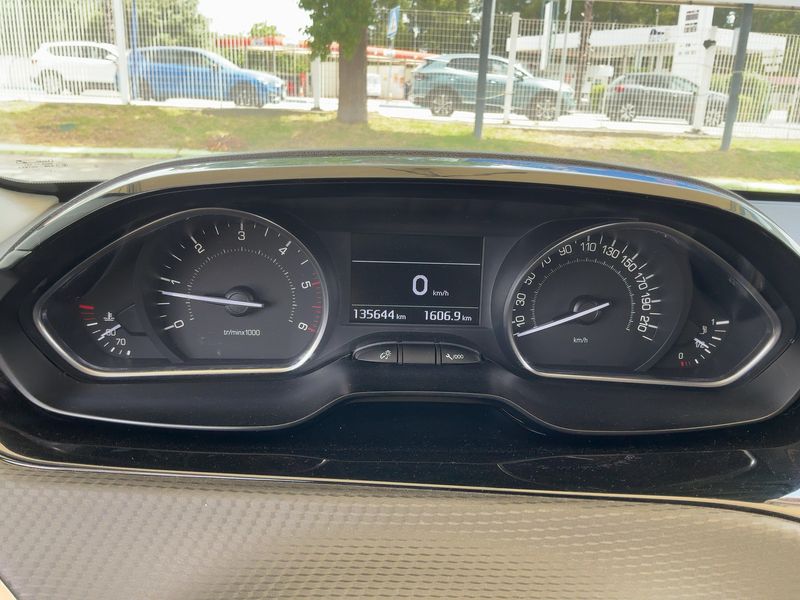 Peugeot 208 1.6 Blue-HDi GT Line 2016 – снимка 18