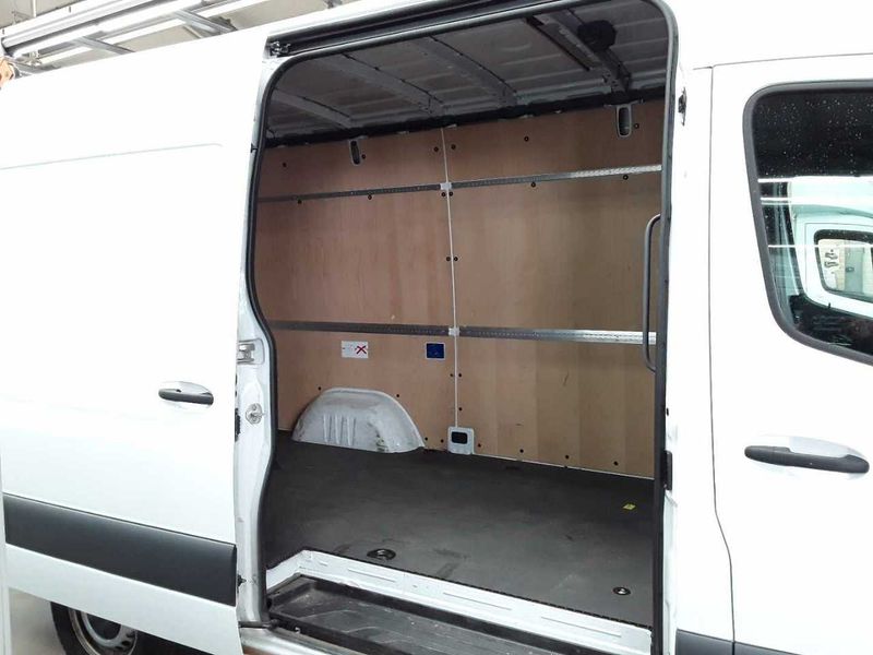 Mercedes-Benz Sprinter 317 CDI RWD PRO L2 — zdjęcie 8