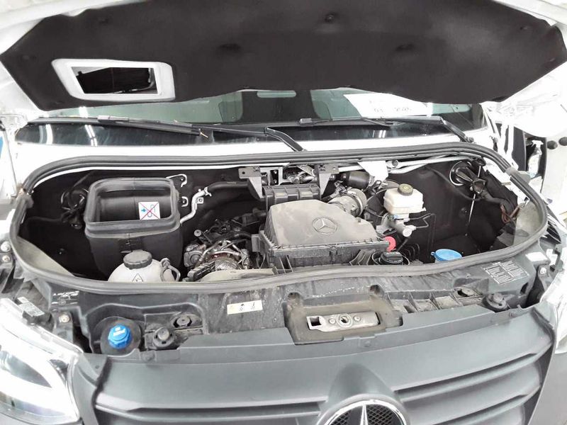 Mercedes-Benz Sprinter 317 CDI RWD PRO L2 — zdjęcie 5