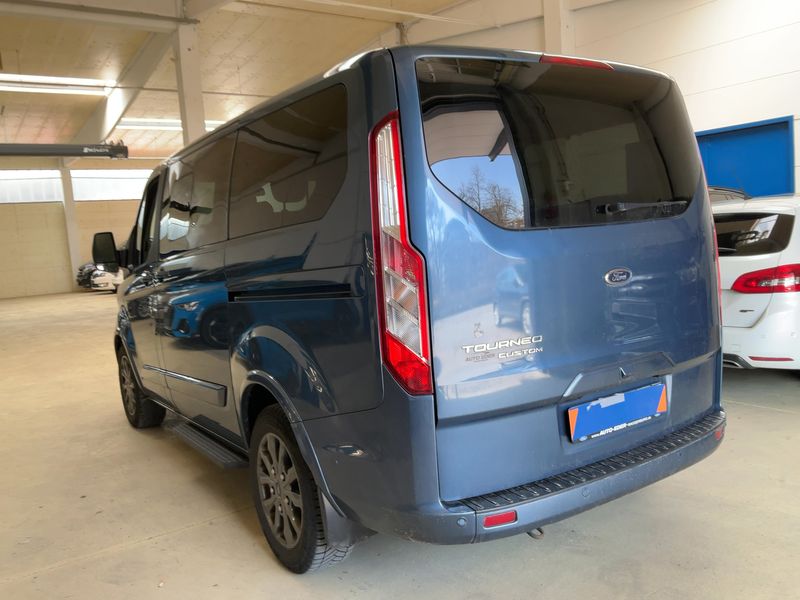 Ford Tourneo Custom 2.0 TDCi 320 L1 Tourneo Titanium X — zdjęcie 3