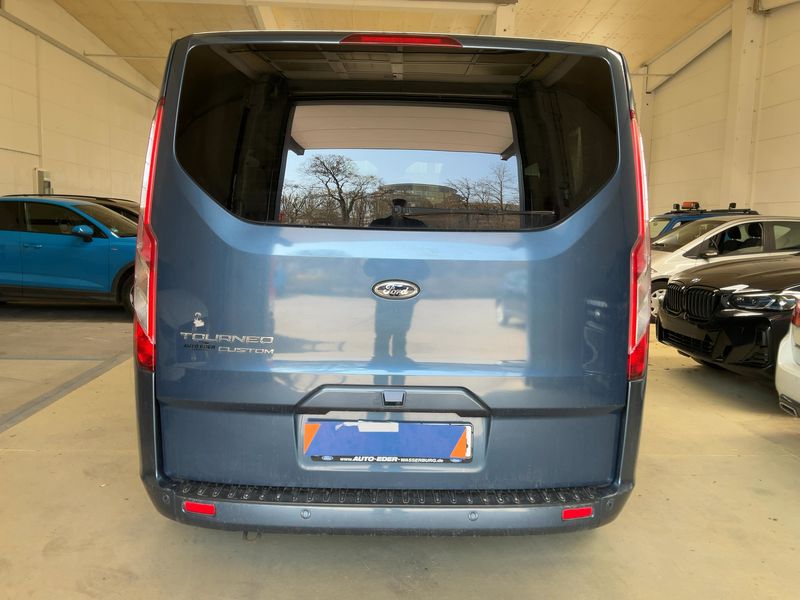 Ford Tourneo Custom 2.0 TDCi 320 L1 Tourneo Titanium X — zdjęcie 5