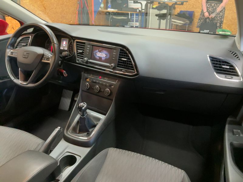 Seat Leon 2.0 TDI Style — zdjęcie 12