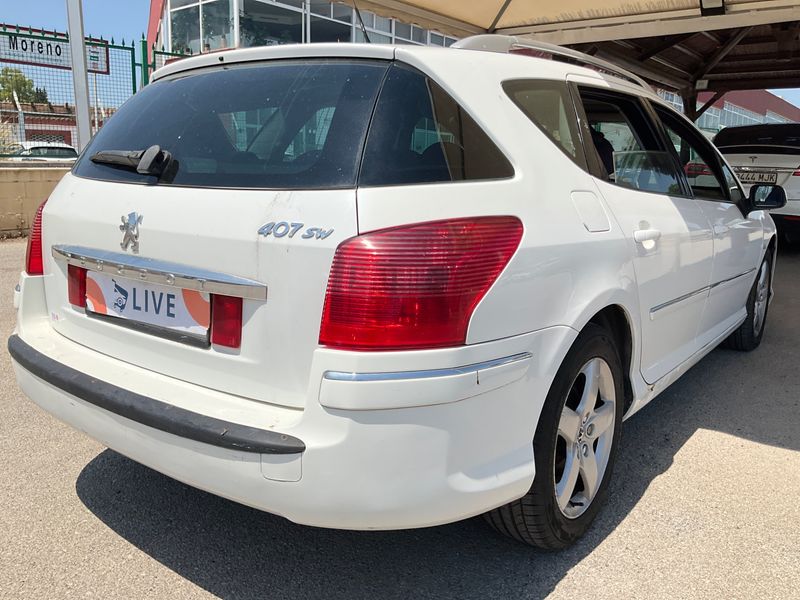Peugeot 407 2.0 HDi Sport — zdjęcie 2