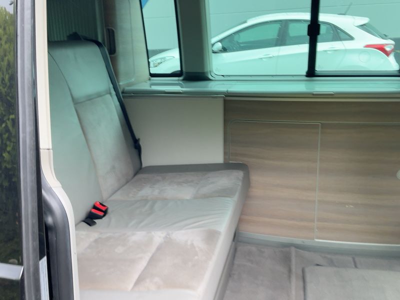 Volkswagen T5 California 2.0 TDI Comfortline Europe 4Motion — zdjęcie 14