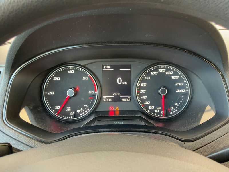 Seat Arona 1.6 TDI Reference Plus — zdjęcie 13