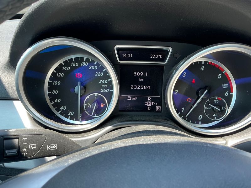 Mercedes-Benz M-Klasse ML 250 CDI BlueTEC — zdjęcie 13