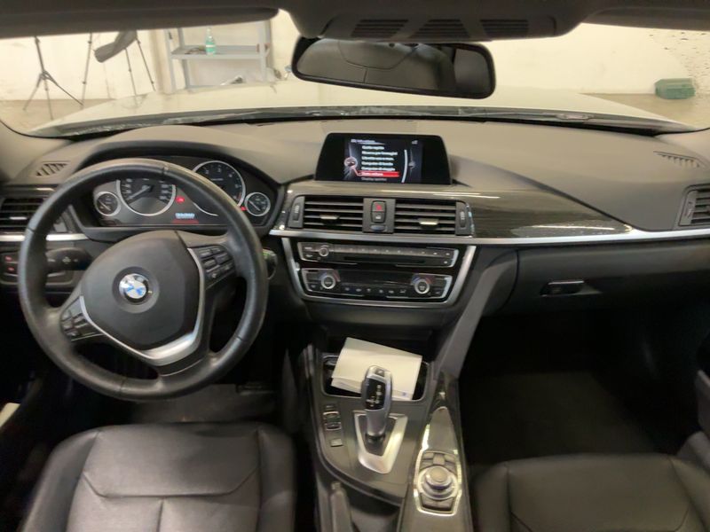 BMW 4er 420d Gran Coupé xDrive Luxury Line — zdjęcie 12