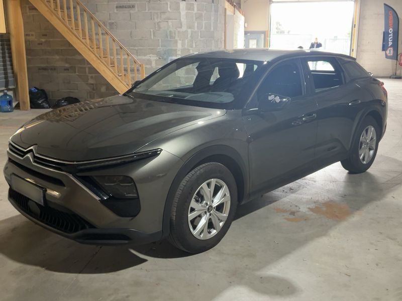 Citroen C5 X 1.2 PureTech Feel — zdjęcie 1