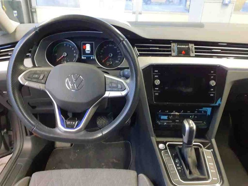 Volkswagen Passat 1.4 GTE — zdjęcie 24