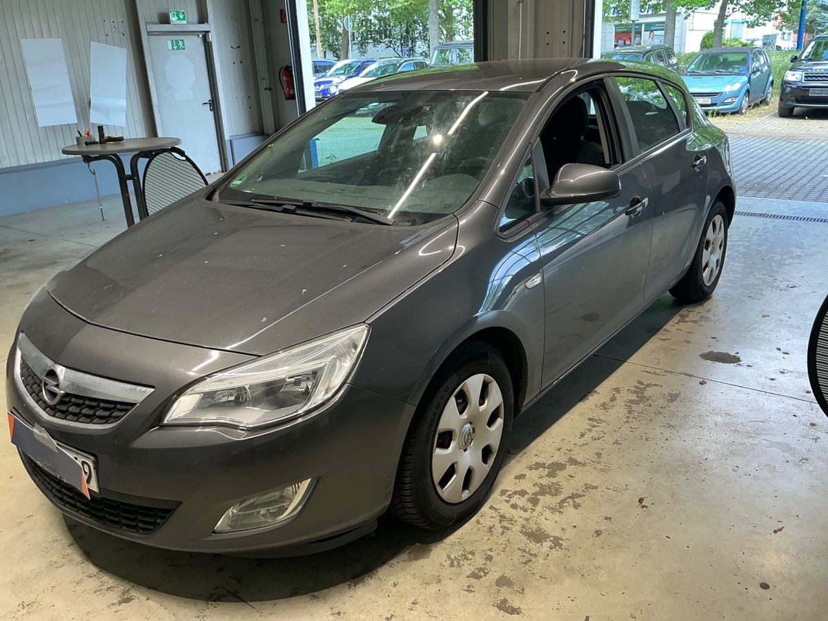 Opel Astra 2010