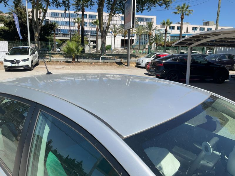 Toyota Auris 1.8 Hybrid Lounge 2012 – снимка 13