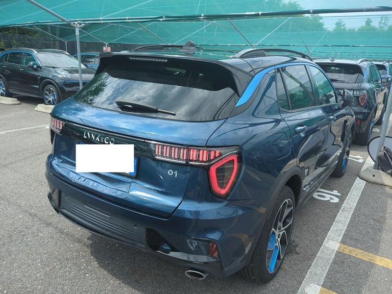 Lynk & Co 01 1.5 Plug-in Hybrid — zdjęcie 5