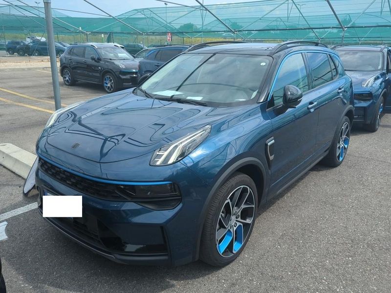 Lynk & Co 01 1.5 Plug-in Hybrid — zdjęcie 2