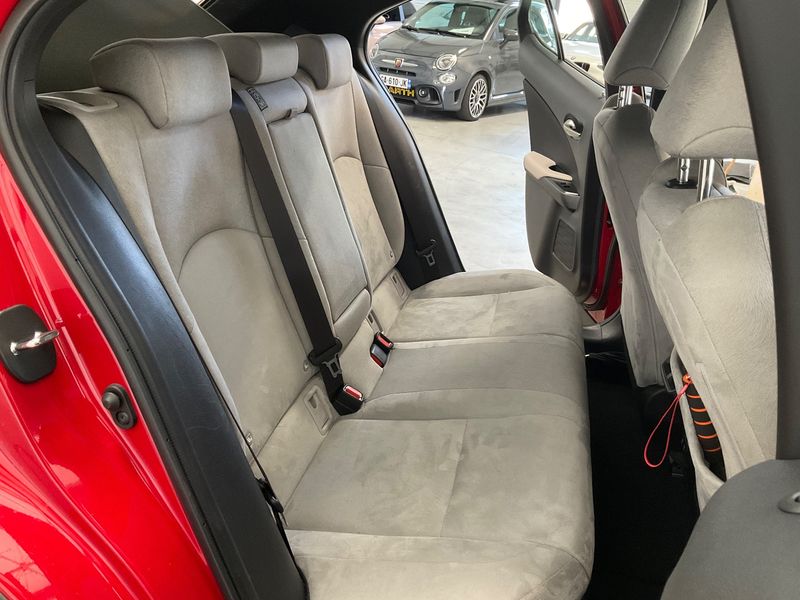 Lexus UX-Serie UX 250h Pack — zdjęcie 14