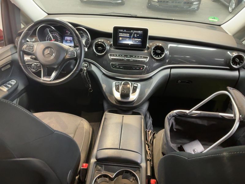 Mercedes-Benz V-Klasse V 220 d EDITION lang — zdjęcie 12