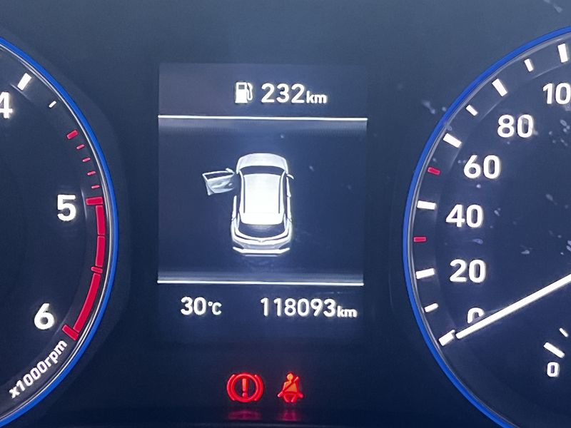 Hyundai Kona 1.6 CRDi Xpossible 2WD — zdjęcie 12