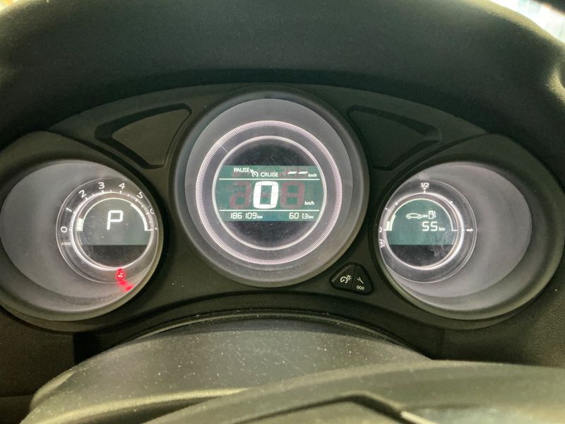Citroen C4 1.6 Blue-HDi Millenium Business — zdjęcie 13